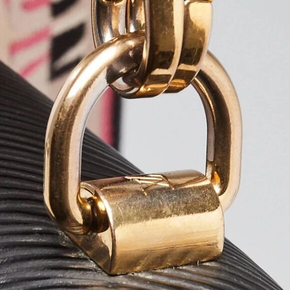 Louis Vuitton Black Epi Leather Twist MM Bag - Picture 6 of 12